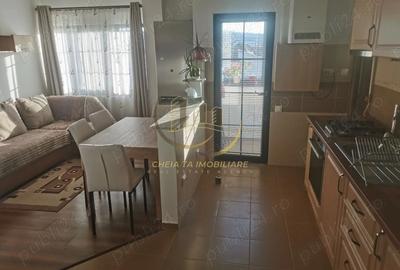 Apartament cu 3 camere semidecomandat în Sud