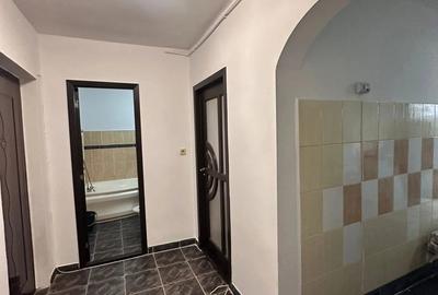 De vanzare garsoniera cf 1, situata la etaj 2, zona Kaufland Nou, 28.500 euro - 2