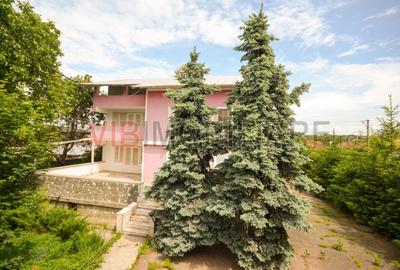 Urlati - Str Eternitatii - Vila 12 camere - teren 1081mp - 2 garaje - 18