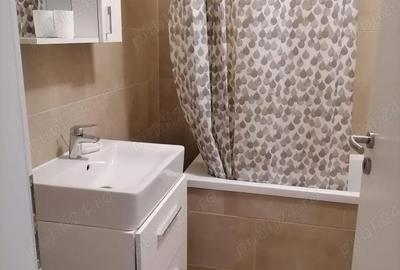 Apartament cu 2 camere decomandat în Tractorul - 4