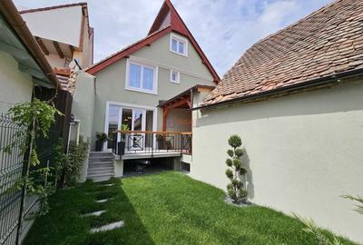 Casă individuală cu 7 camere în Turnișor