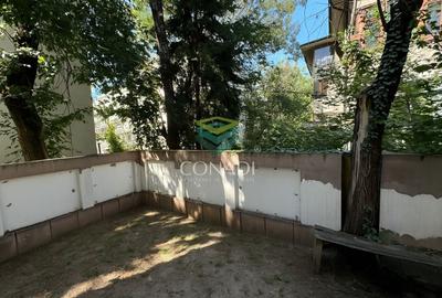 Duplex cu 10 camere cu Canalizare în Barbu Văcărescu - 14