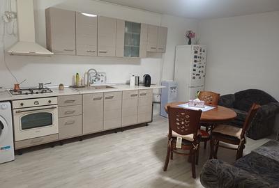 Casă cu 3 camere cu Teren 250 Mp în Central