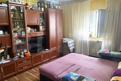 Apartament cu 2 camere decomandat în Aradului