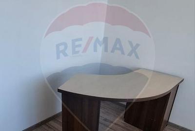 Spațiu comercial, de 10 mp, în Central - 2