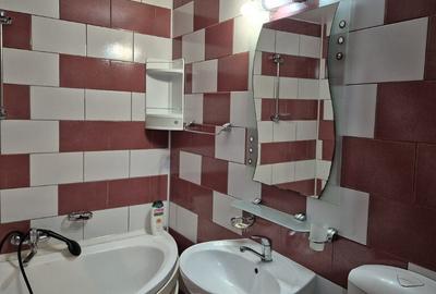 Te poti muta imediat! Apartament spatios, etaj intermediar! CE1110 - 18