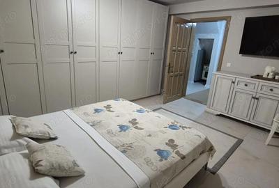 Casă cu 6 camere cu Teren 220 Mp în Central - 4