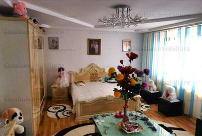 Casă cu 5 camere cu Teren 200 Mp în Central - 4