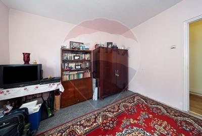 Apartament cu 3 camere de vanzare, in zona centrala - 18