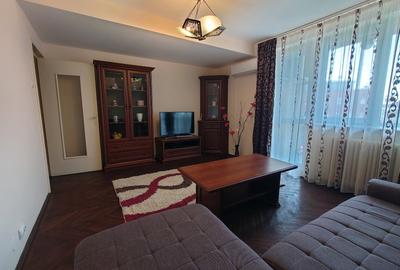 Ofer spre inchiriere apartament cu 3 camere Piata Universitatii - 3