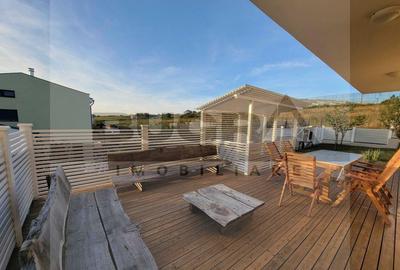 Casă cu 5 camere cu Teren 400 Mp în Borhanci - 1