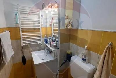 Apartament cu 4 camere decomandat în Central - 2