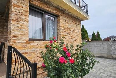 VILA DE VANZARE BACAU  P+E+M (de locuit si birou , clinica, notarriat, medic de - 1