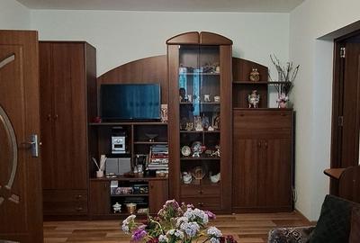 Apartament 2 camere, etaj 3/4, zona Podu Ros Apartament 2 camere, etaj 3/4, zona Podu Ros - 2