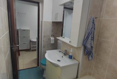 2 camere de închiriat - piața IL Caragiale - 9