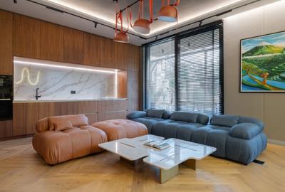 Casă individuală cu 6 camere cu Piscina în Central