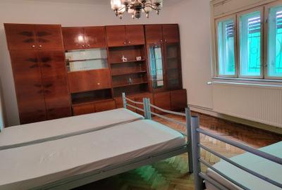 Casă cu 3 camere în Central - 2