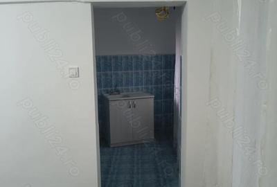 Garsonieră decomandată în Central - 2