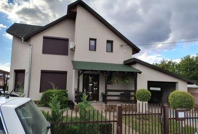 Casă cu 5 camere cu Teren 600 Mp în Central - 1