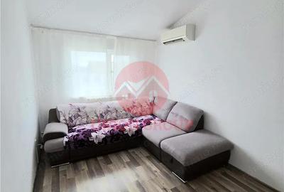 Apartament cu 2 camere semidecomandat în Km 4 - 2