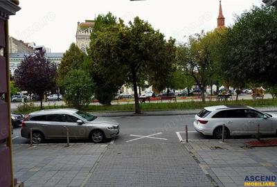 FILM Tur 3D!Casa cu 4 camere si curte, Central, Targu Mures - 1