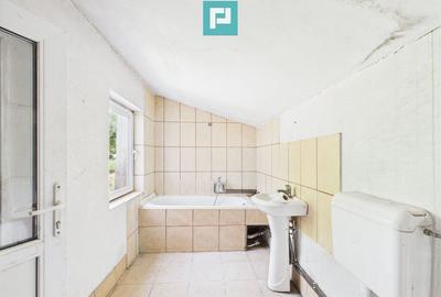 Casă cu 4 camere cu Teren 2171 Mp în Șimand - 3