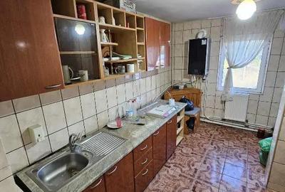 Apartament cu 4 camere decomandat în Est - 6