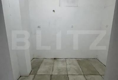 Spațiu comercial, de 69 mp, în Central - 3