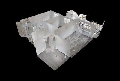 Apartament cu 3 camere decomandat în Tractorul - 21