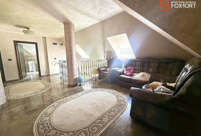 Casă individuală cu 7 camere cu Piscina în Dumbrăvița - 9