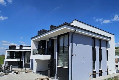 Casă cu Teren 710 Mp în Baciu - 5