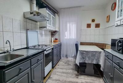 Apartament cu 3 camere decomandat în Mircea cel Bătrân - 11
