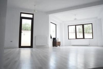 Casă cu Teren 333 Mp în Lumina - 2