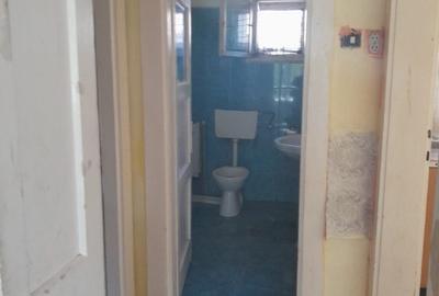 Casă cu 2 camere cu Teren 1600 Mp în Central - 5