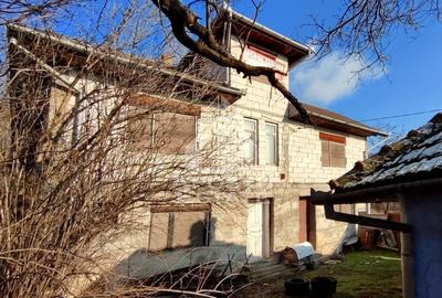 Casă individuală cu 9 camere cu Canalizare în Nord-Est - 7