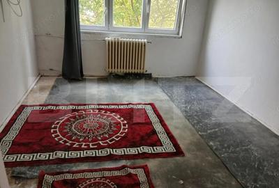 Garsonieră semidecomandată în Complex Studențesc