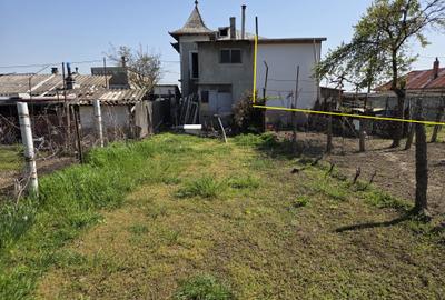 Casă cu 5 camere cu Teren 213 Mp în Carierei - 2