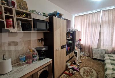 Garsonieră decomandată, mobilată în Tractorul - 2