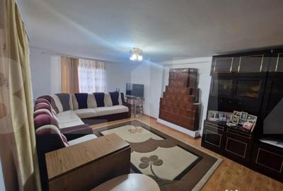 Casă cu 4 camere cu Teren 9700 Mp în Baisa - 4