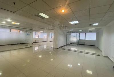 SPATII COMERCIALE /BIROURI//CLINICA// WEST MALL - 4