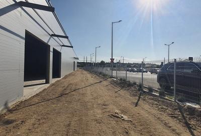Spațiu comercial, de 1,200 mp, în Est