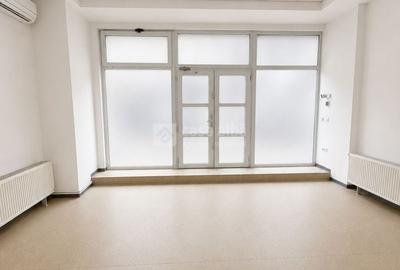 Spațiu comercial, de 62 mp, în Gară - 1
