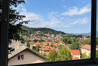 Apartament cu 3 camere decomandat în Dealul Cetății - 2