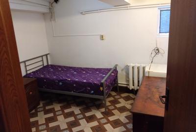 Garsonieră decomandată în Alexandru cel Bun