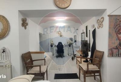 Spațiu comercial, de 30 mp, în Central - 4