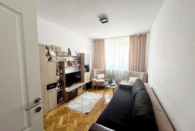 Apartament cu 2 camere semidecomandat în Central