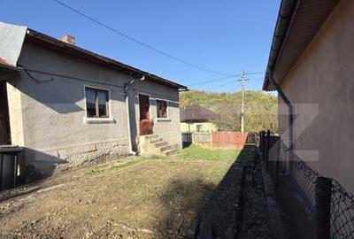 Casa de vanzare, 61 mp,Aninoasa - 2
