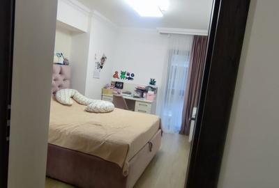 Apartament cu 4 camere decomandat, mobilat în Drumul Taberei - 11