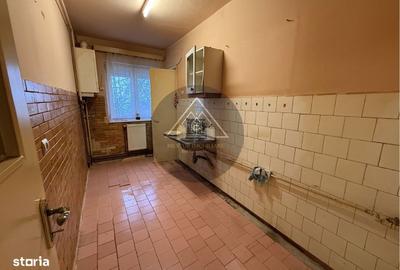 Apartament cu 4 camere decomandat în Central - 5