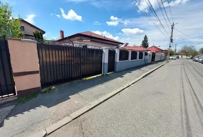 Casă cu 4 camere cu Canalizare în Popești-Leordeni - 1